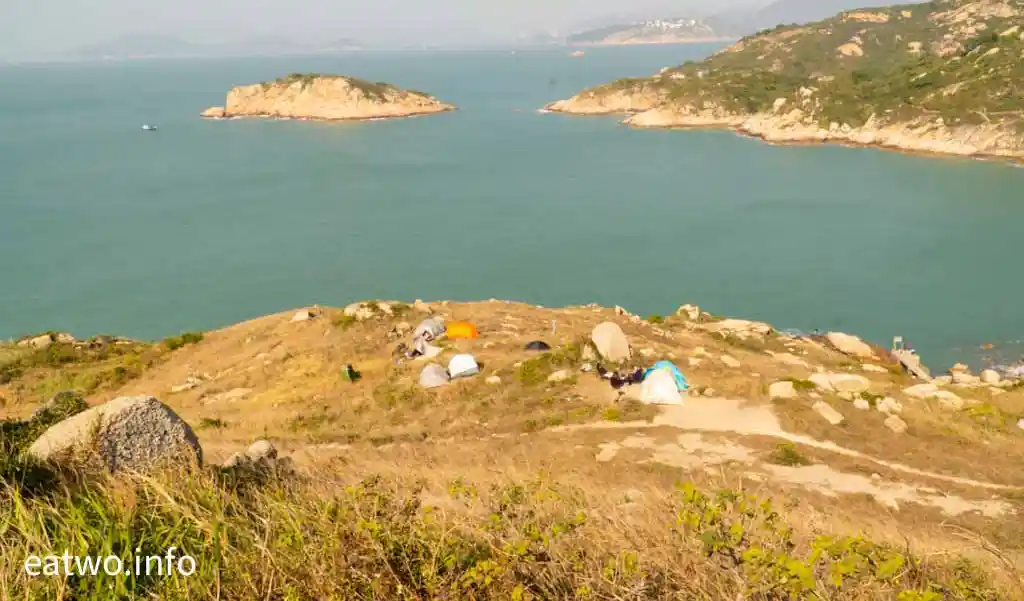 蒲台島環島遊！「香港南極」探索連綿怪石+126白色燈塔 全島變露營地