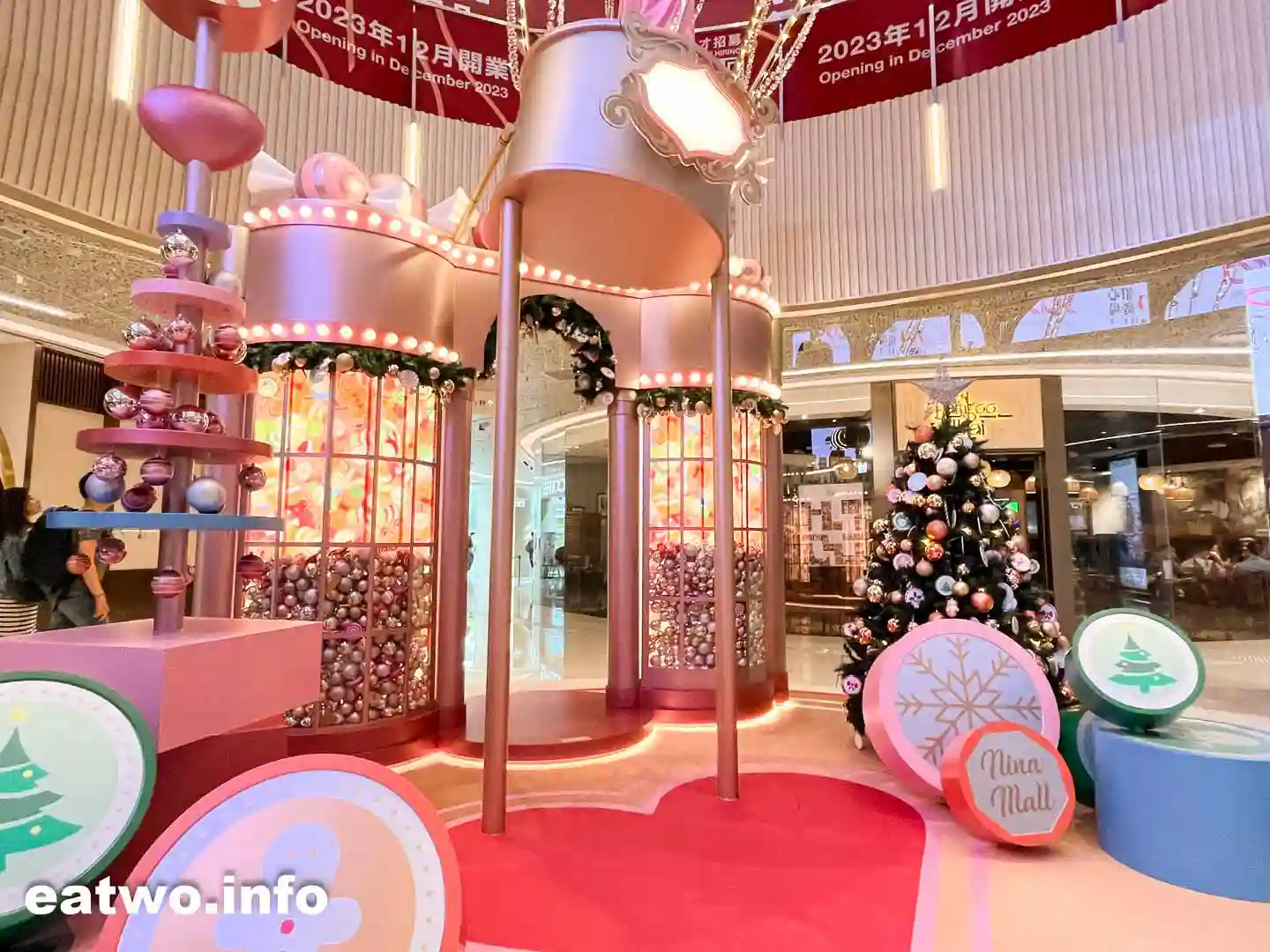 【聖誕好去處2023】荃灣如心廣場粉色熱氣球／糖果屋／7米手工糖聖誕樹 最吸引竟然係XX人？